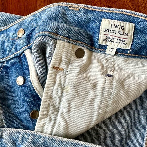 Levi’s Twig High Slim High Rise Slim Leg Ankle Fit Light Wash Button Fly Jeans - Picture 14 of 14